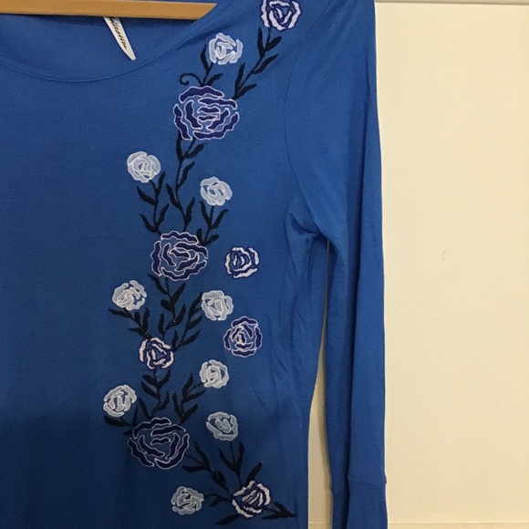 NY Collection Blue Embroidered Blouse - Picture 3 of 3